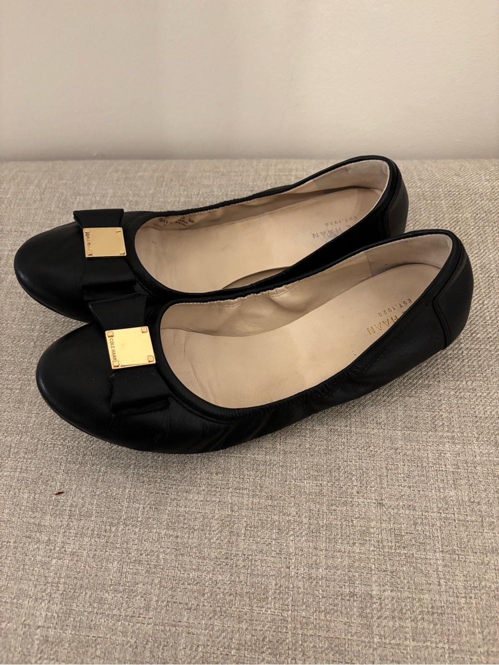 Cole Haan Tali Black SOFT LEATHER Ballet Scrunch Flats Women’s Size 9B (Medium) - Picture 3 of 6